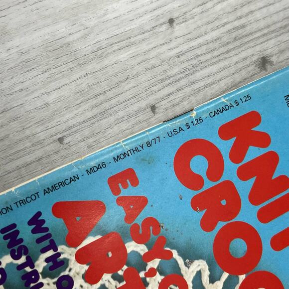 Vintage Learn To Knit & Crochet Magazine Book Lot Bundle Of 4 Bernat Brunswick - Picture 5 of 7